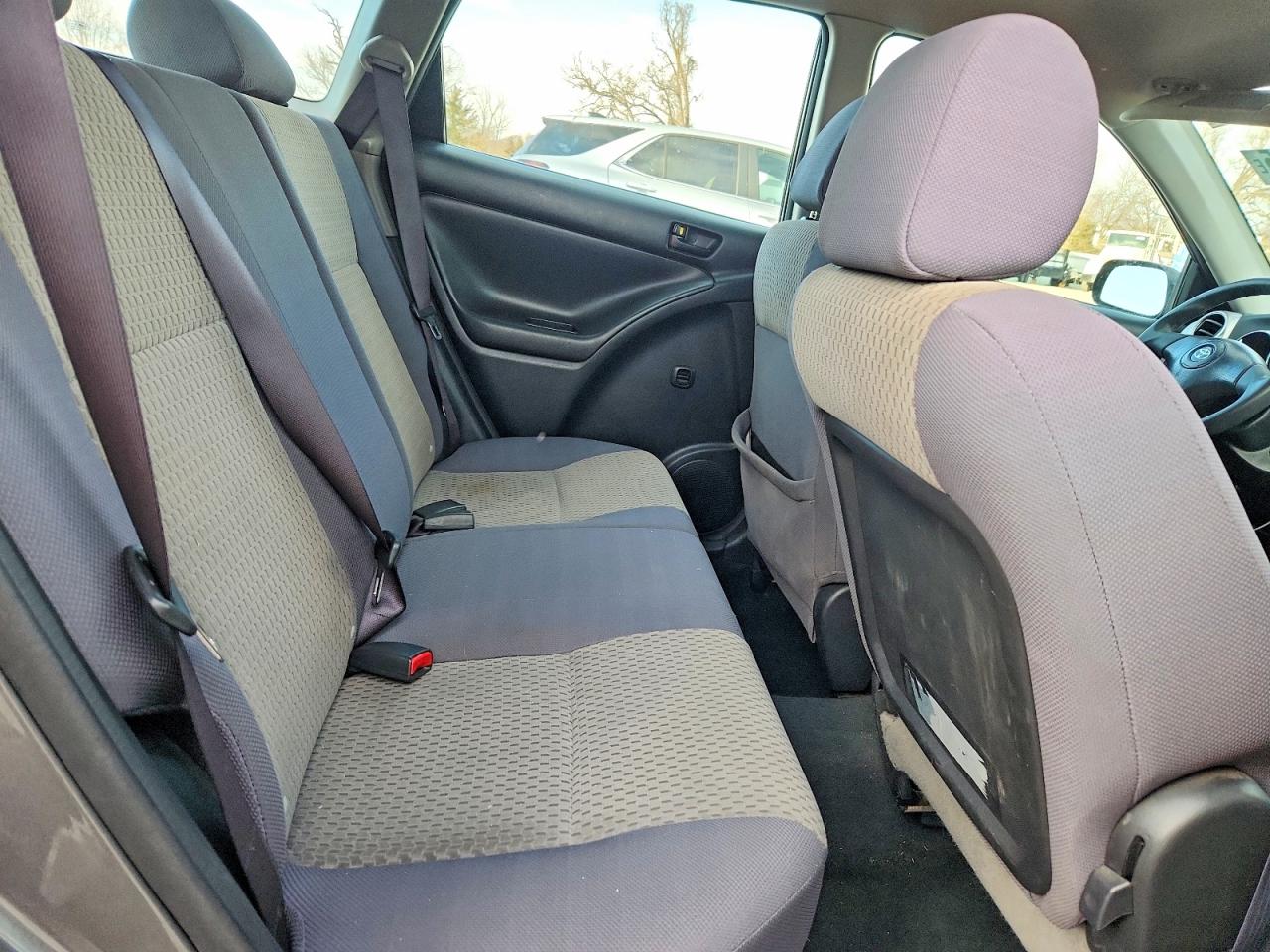2006 TOYOTA COROLLA MATRIX XR photo 11