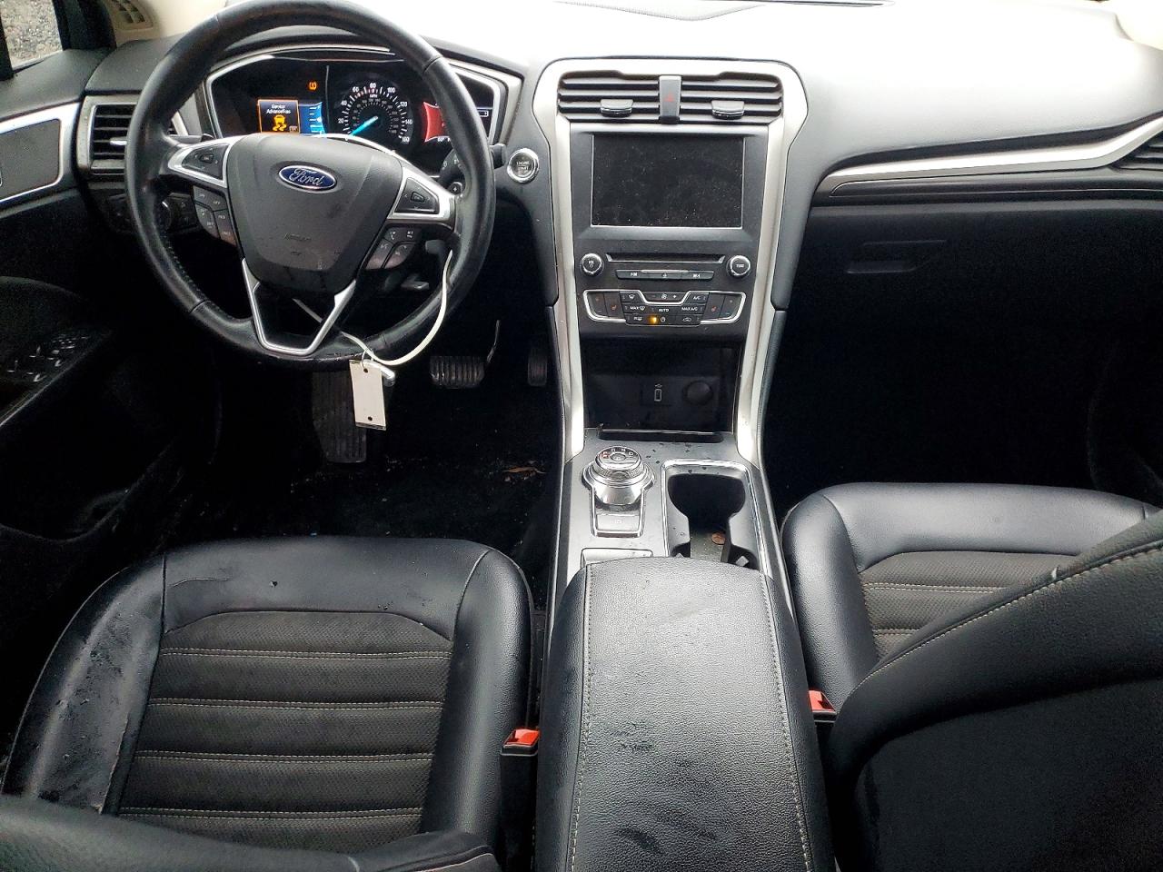 2017 FORD FUSION SE photo 15