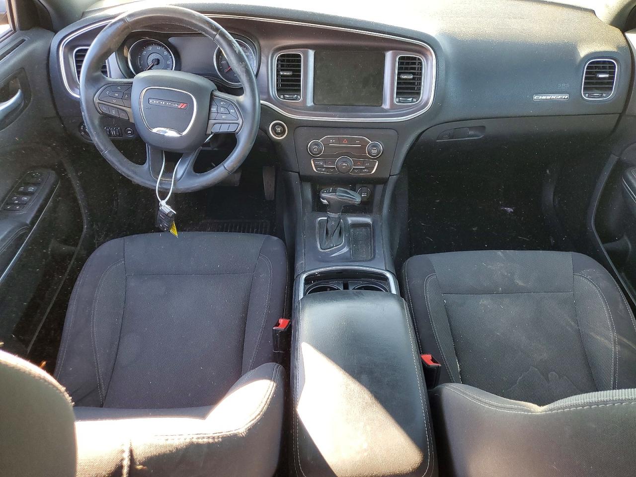 2015 DODGE CHARGER SE photo 8