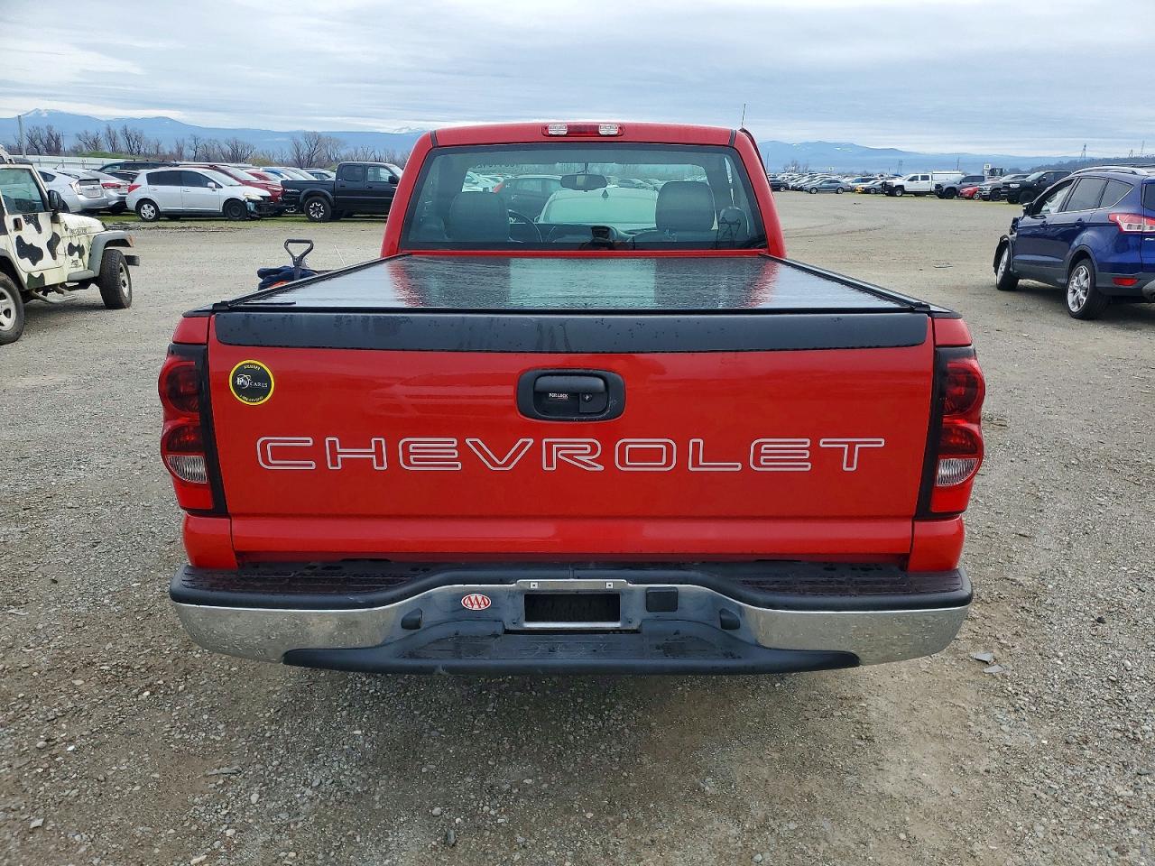 2004 CHEVROLET SILVERADO C1500 photo 6