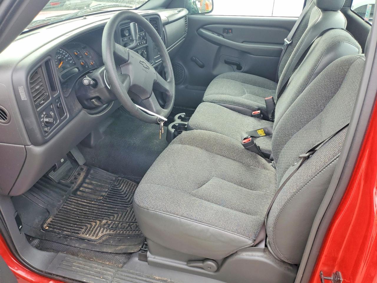 2004 CHEVROLET SILVERADO C1500 photo 7