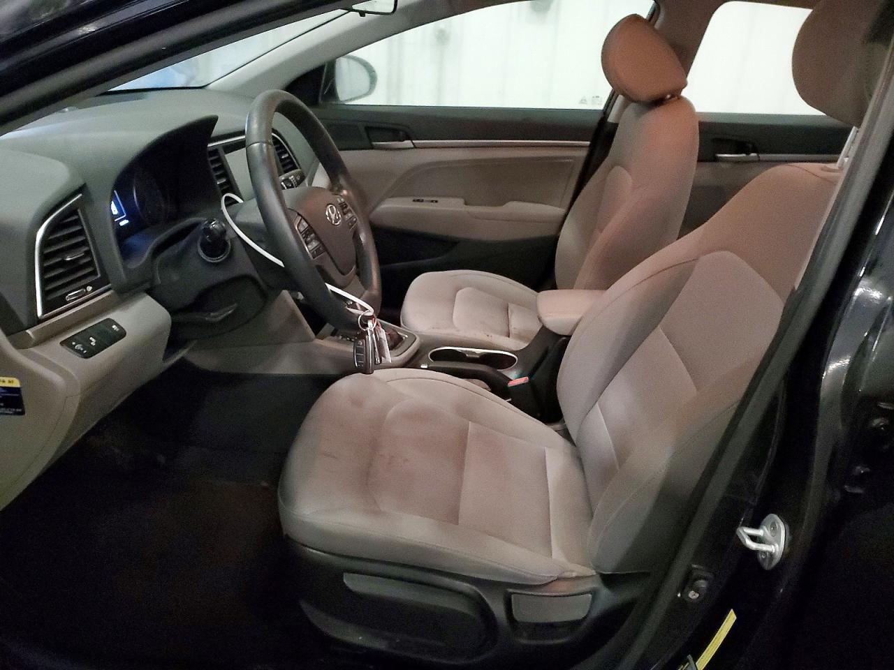 2017 HYUNDAI ELANTRA SE photo 7