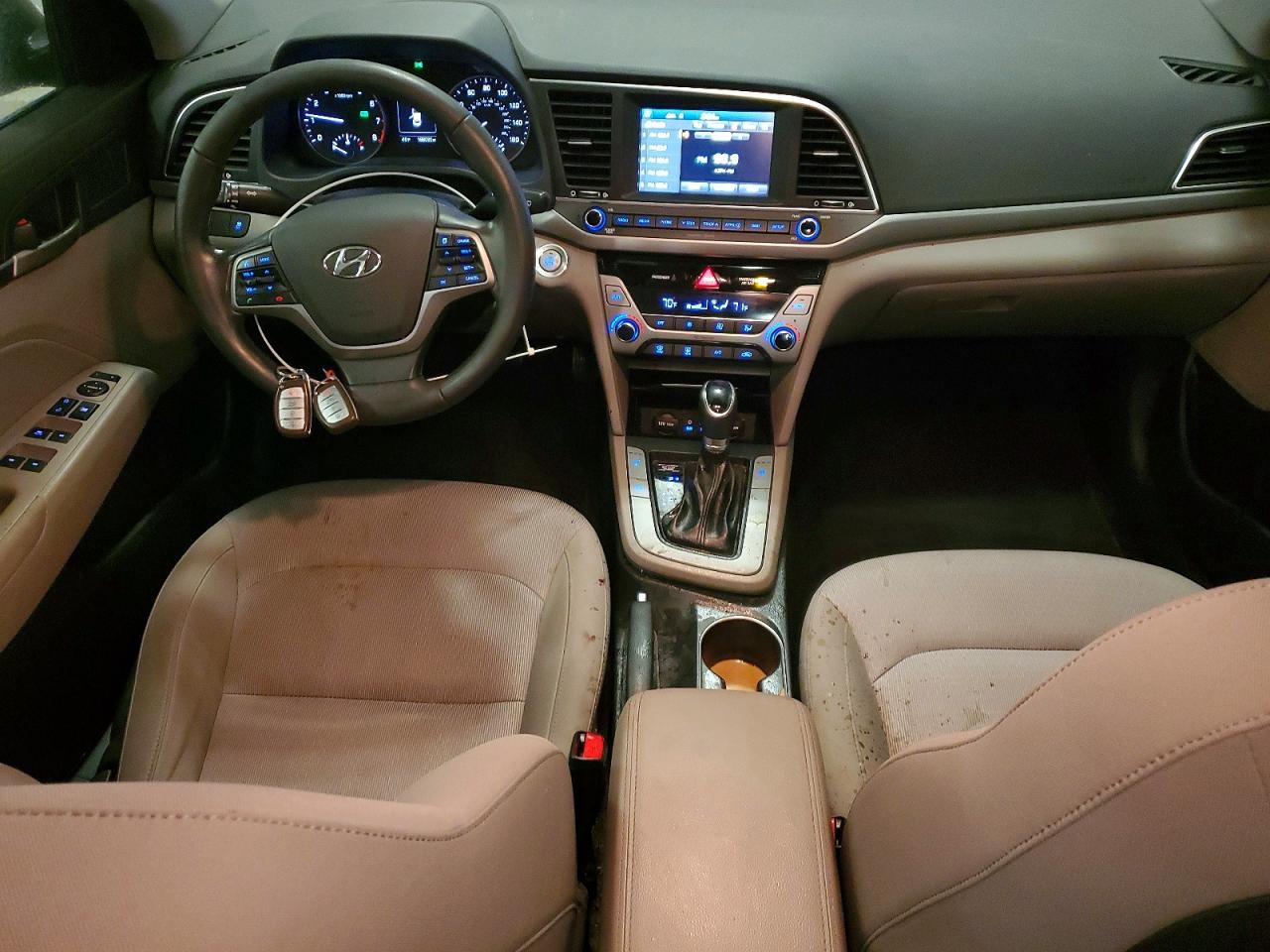 2017 HYUNDAI ELANTRA SE photo 8