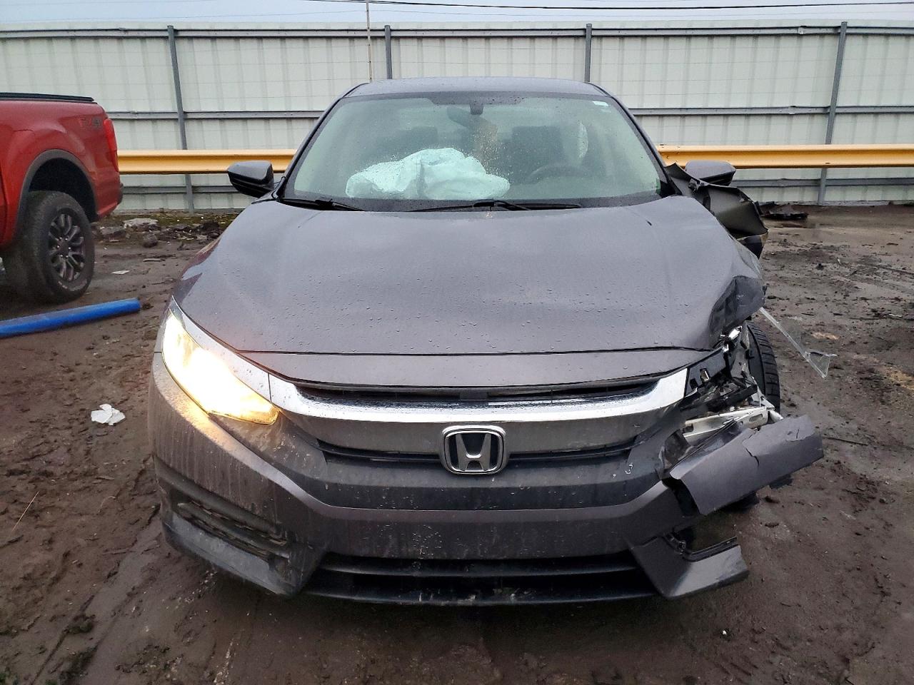 2017 HONDA CIVIC LX photo 5