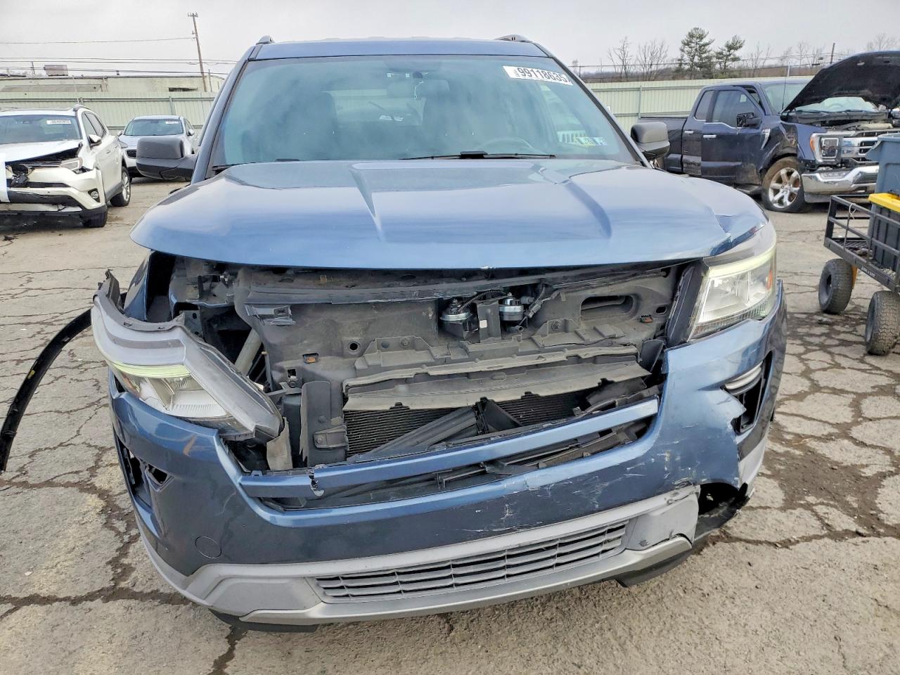 2018 FORD EXPLORER XLT photo 5