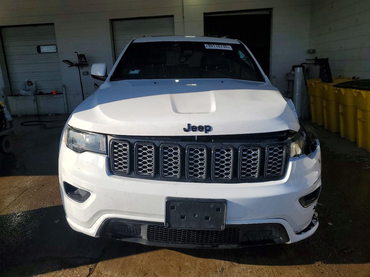 2019 JEEP GRAND CHEROKEE LAREDO photo 5