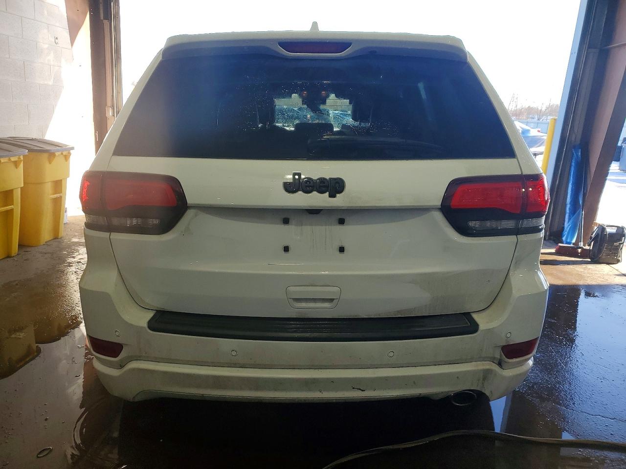 2019 JEEP GRAND CHEROKEE LAREDO photo 6