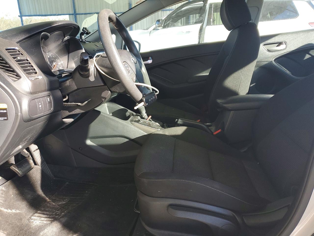2017 KIA FORTE LX photo 19