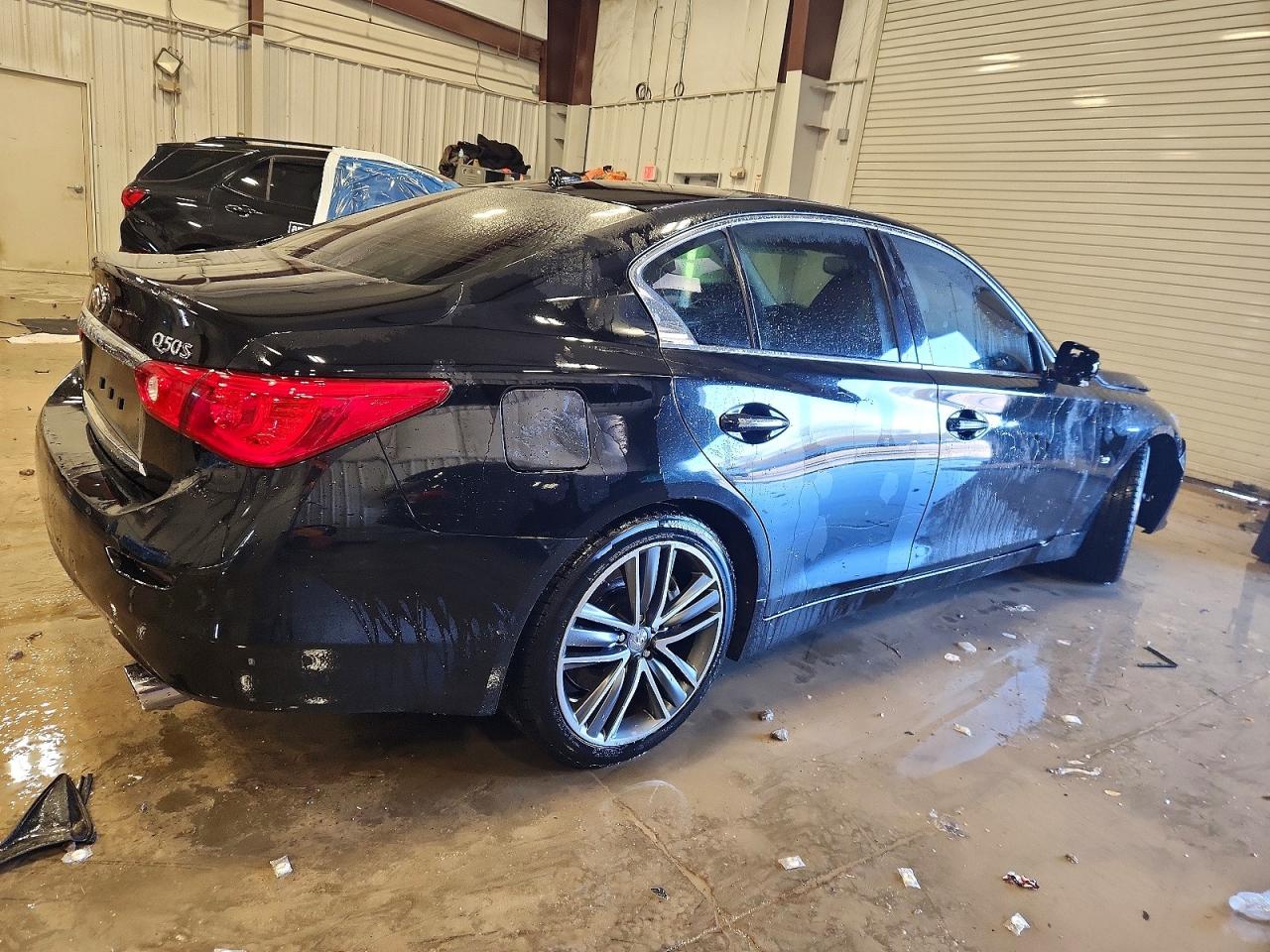 2015 INFINITI Q50 BASE photo 3