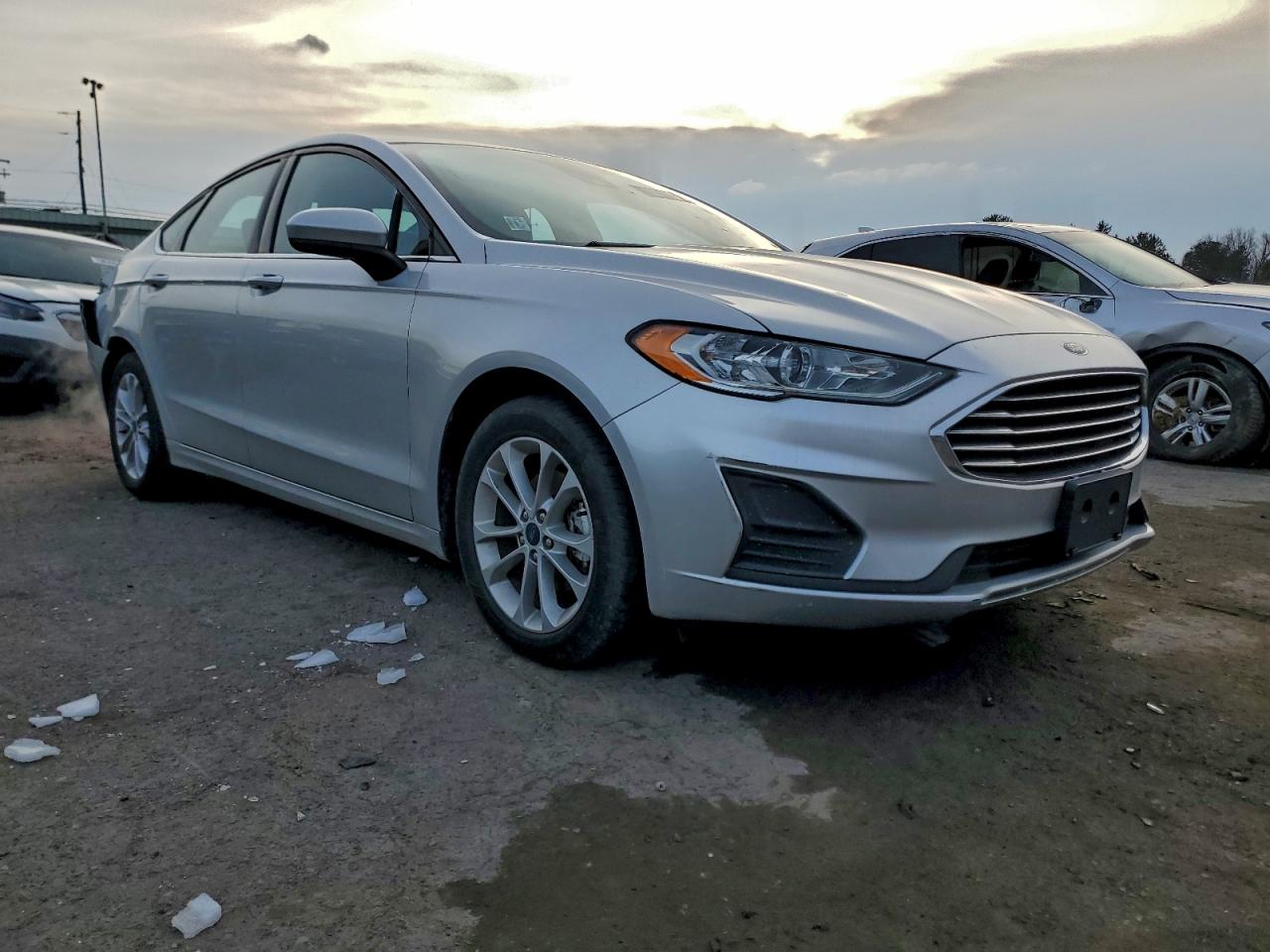 2019 FORD FUSION SE photo 4