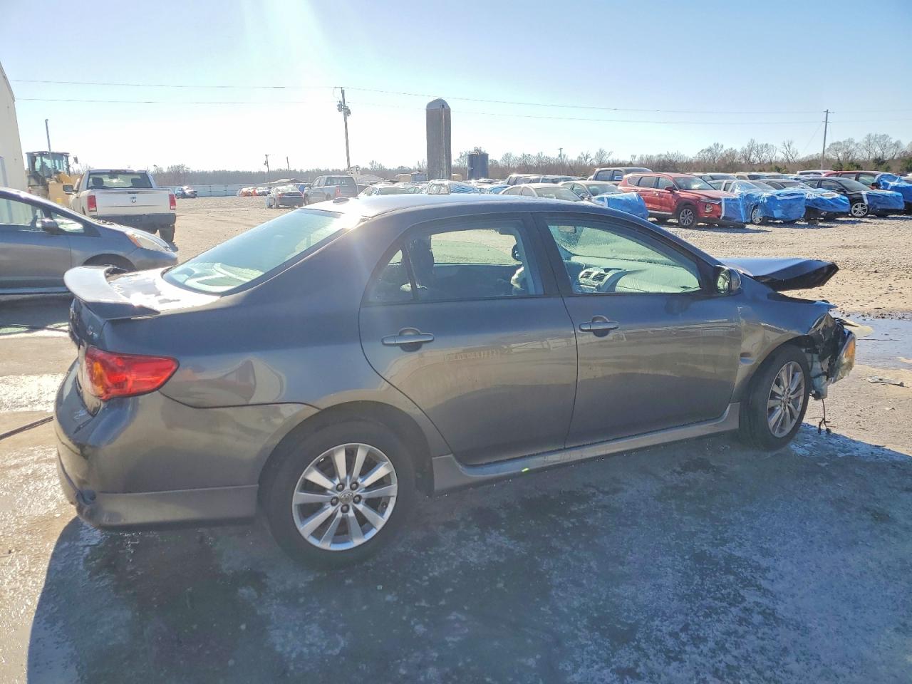 2010 TOYOTA COROLLA BASE photo 3