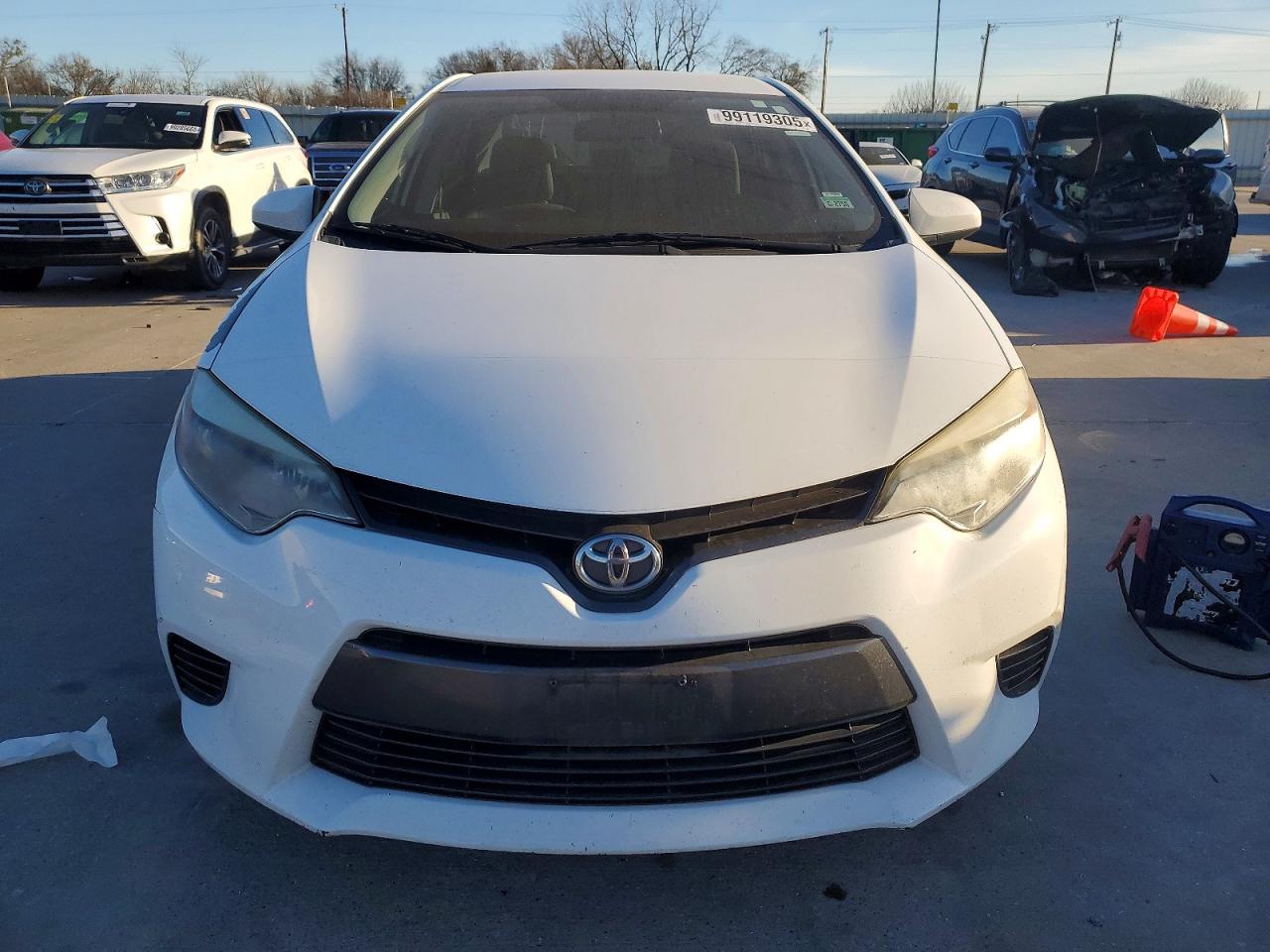 2015 TOYOTA COROLLA LE photo 5