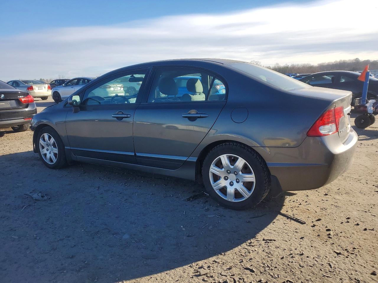 2010 HONDA CIVIC LX photo 2
