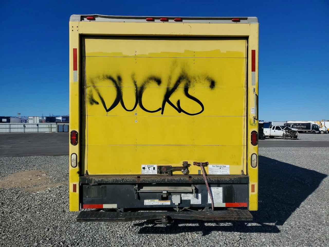 1997 FORD E350 BOX TRUCK photo 6