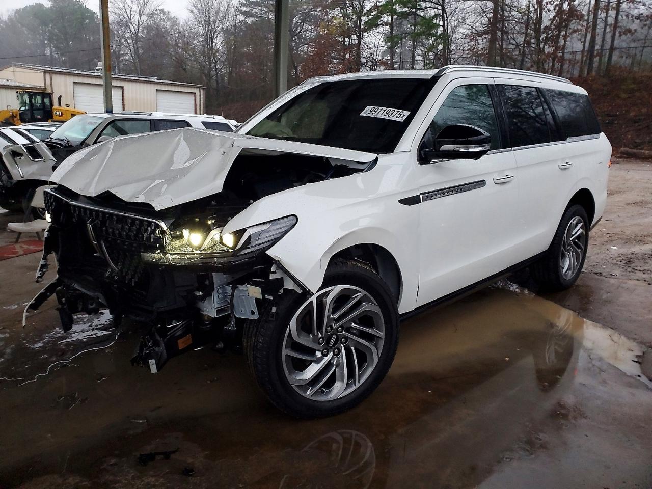 2025 LINCOLN NAVIGATOR