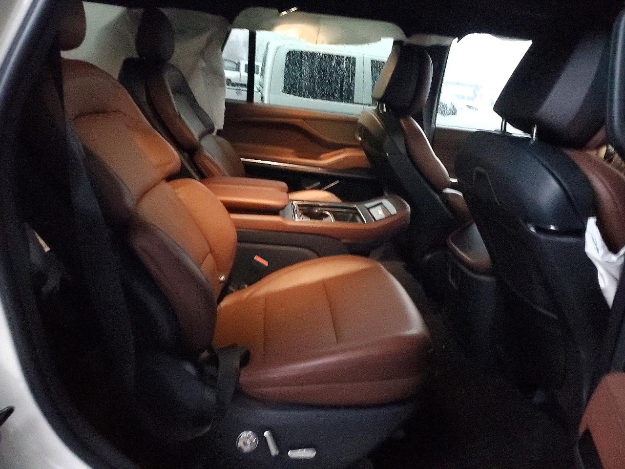 2025 LINCOLN NAVIGATOR RESERVE photo 19