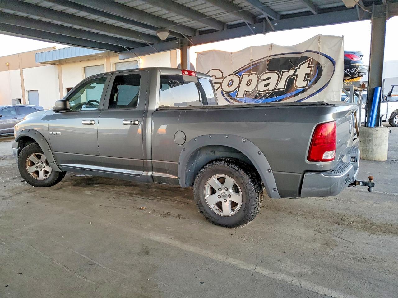 2010 DODGE RAM 1500 photo 2