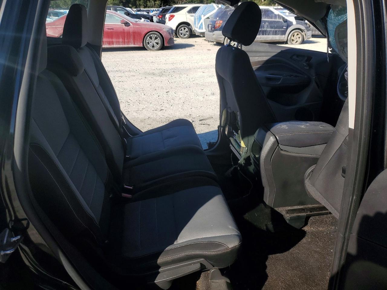 2017 FORD ESCAPE S photo 11