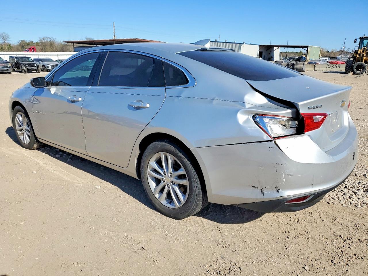 2018 CHEVROLET MALIBU LT photo 2