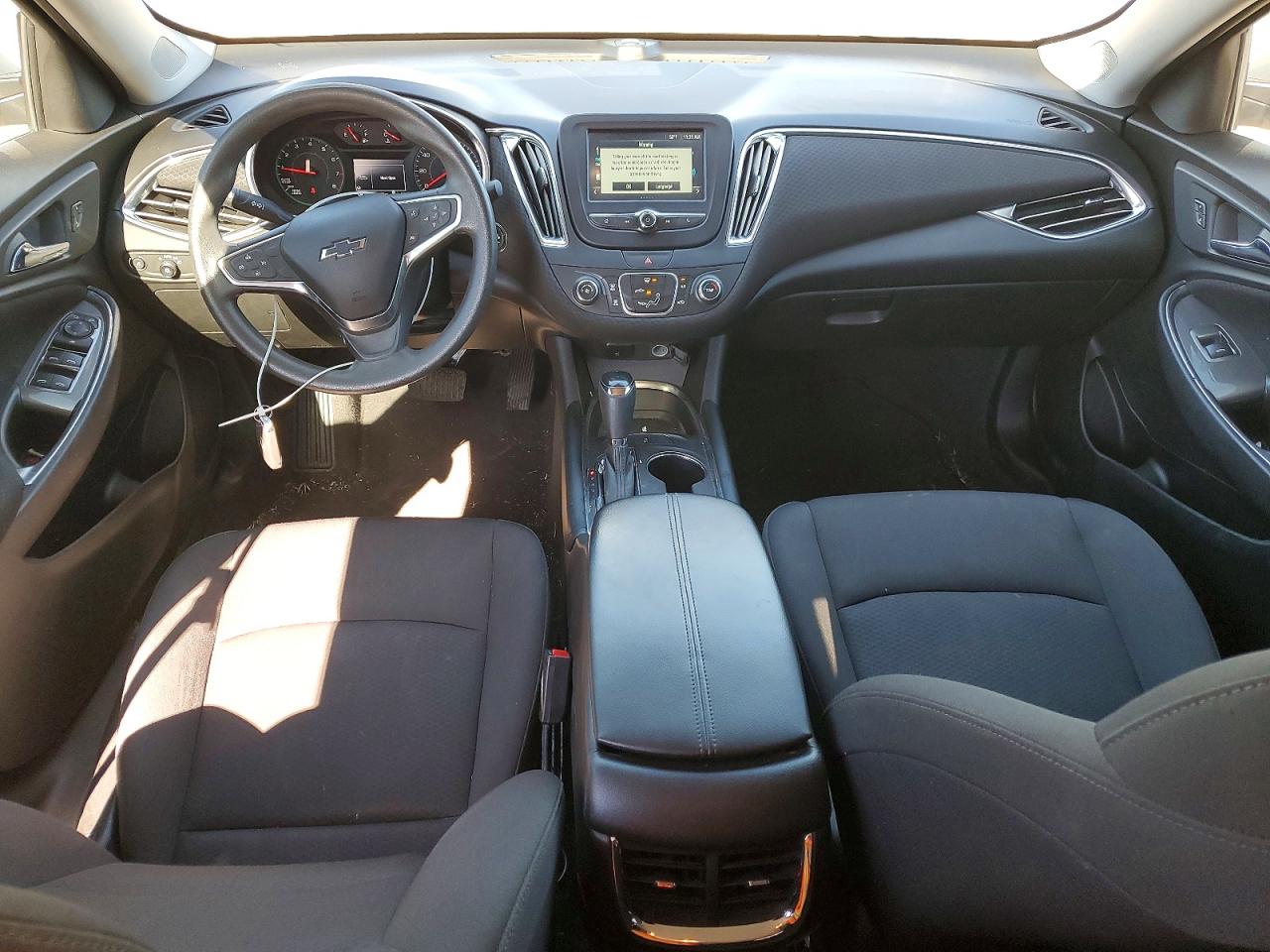 2018 CHEVROLET MALIBU LT photo 8
