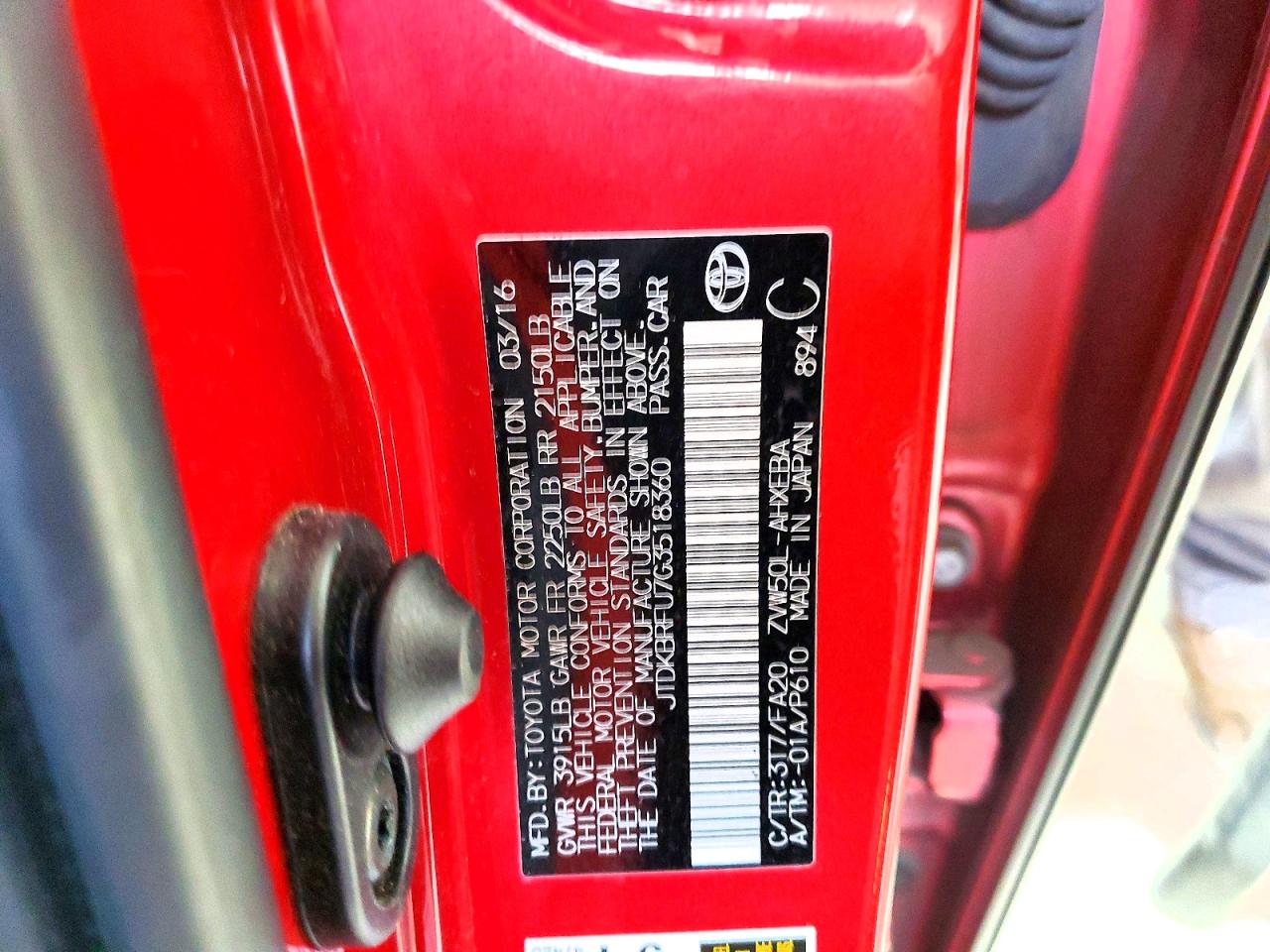 2016 TOYOTA PRIUS photo 12