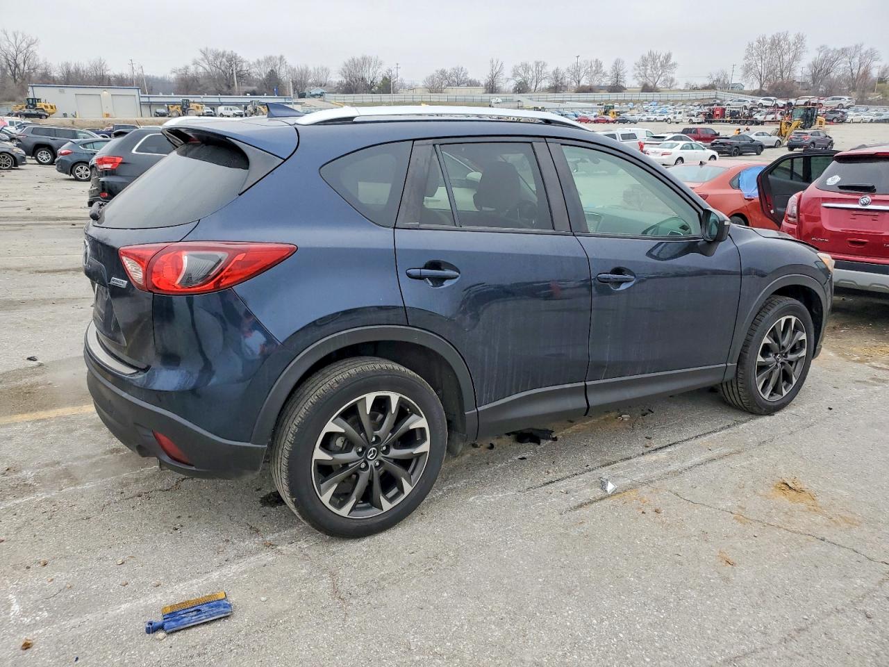 2016 MAZDA CX-5 GT photo 3