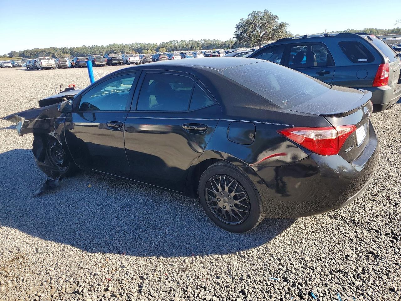 2019 TOYOTA COROLLA L photo 2