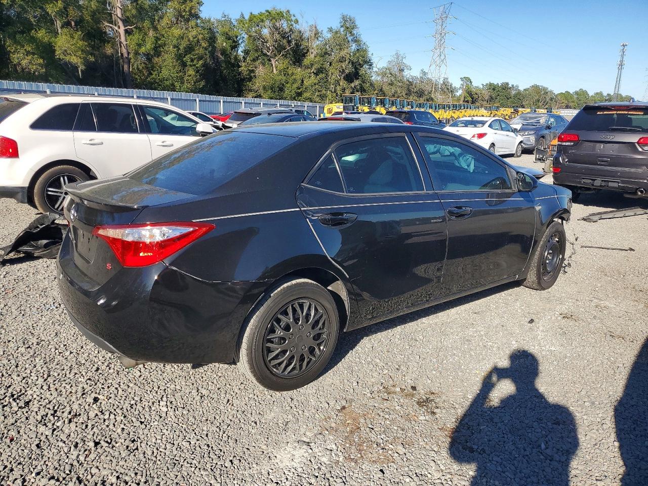 2019 TOYOTA COROLLA L photo 3