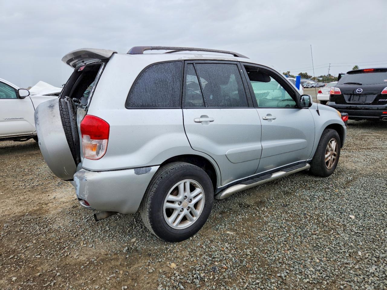 2003 TOYOTA RAV4 photo 3