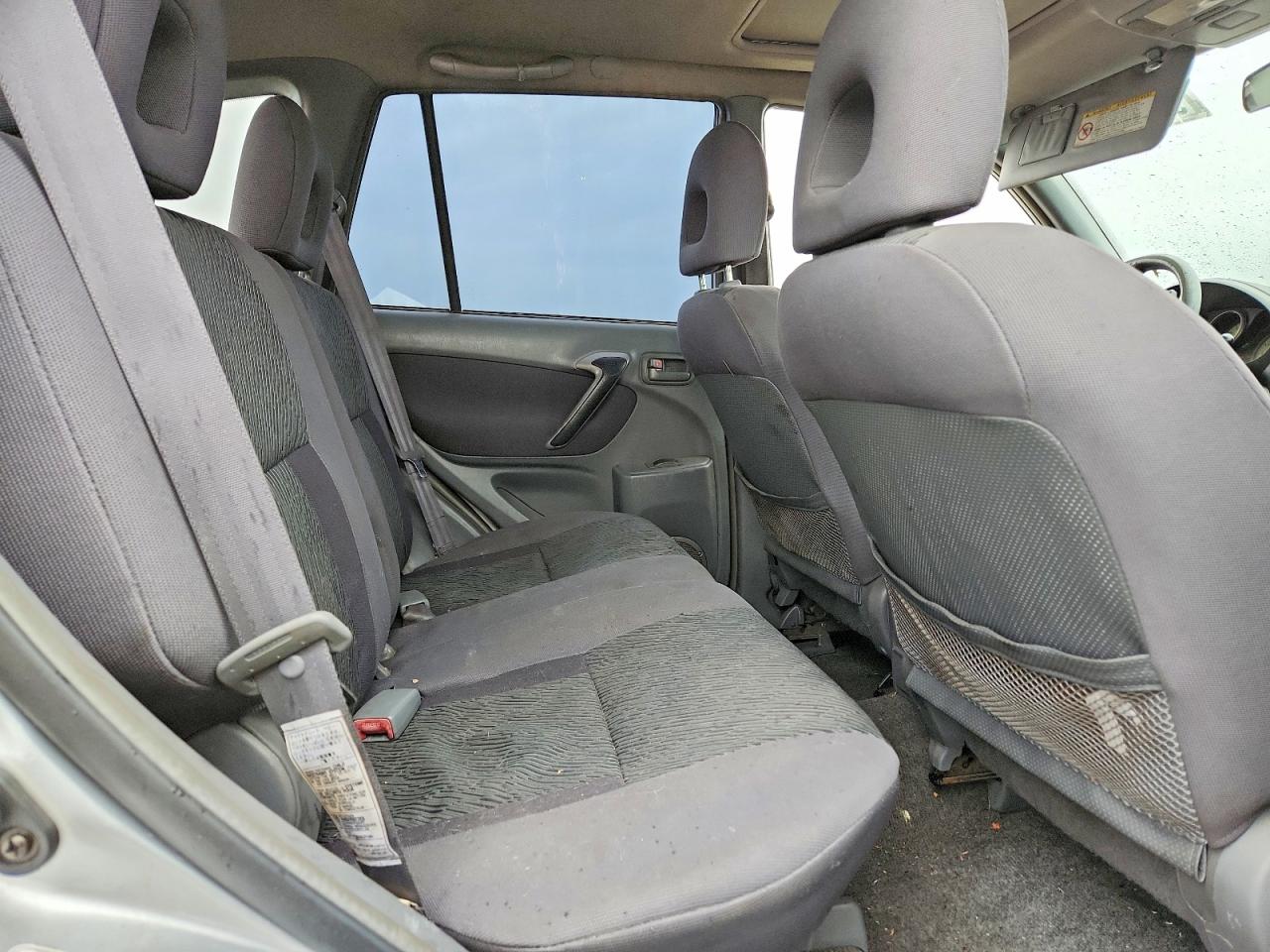 2003 TOYOTA RAV4 photo 11