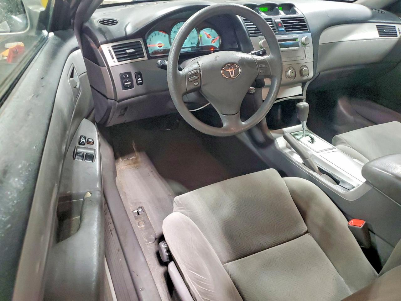 2006 TOYOTA CAMRY SOLARA SE photo 8