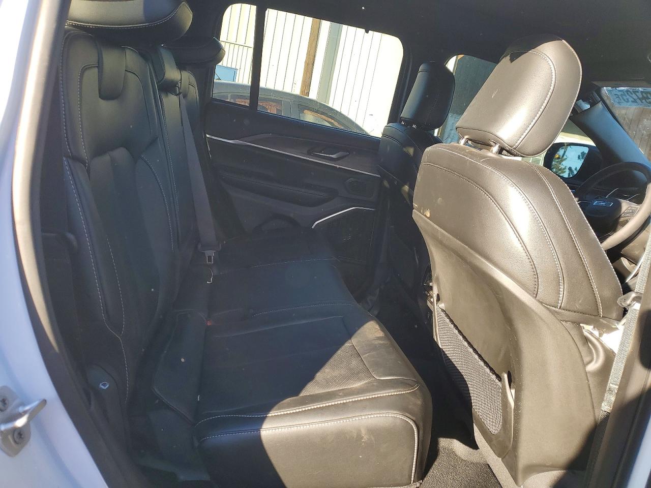 2024 JEEP GRAND CHEROKEE LIMITED 4XE photo 11