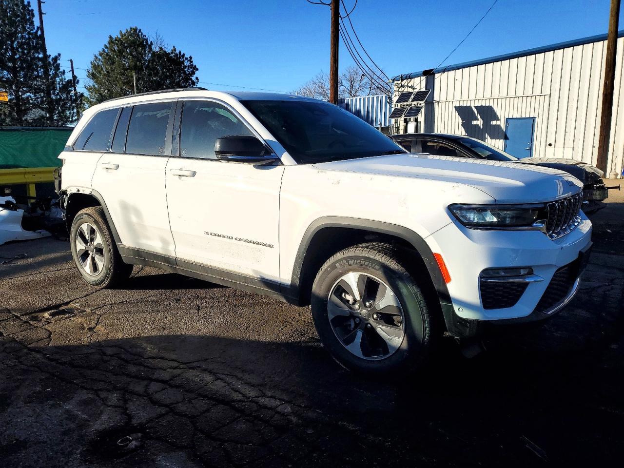 2024 JEEP GRAND CHEROKEE LIMITED 4XE photo 4