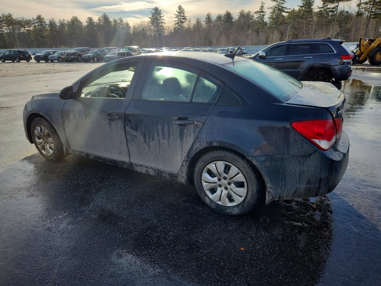 2013 CHEVROLET CRUZE LS photo 3