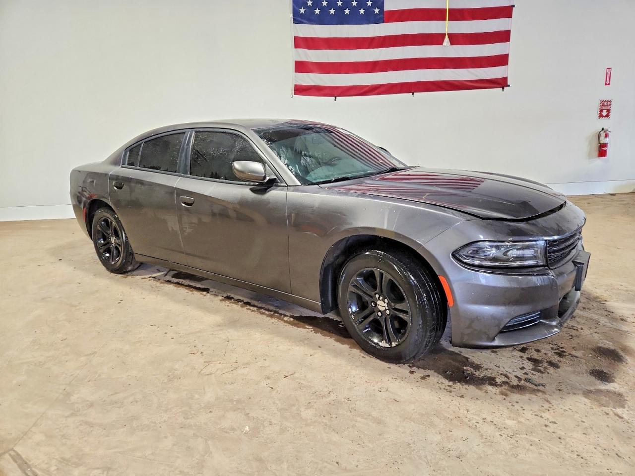 2020 DODGE CHARGER SXT photo 4