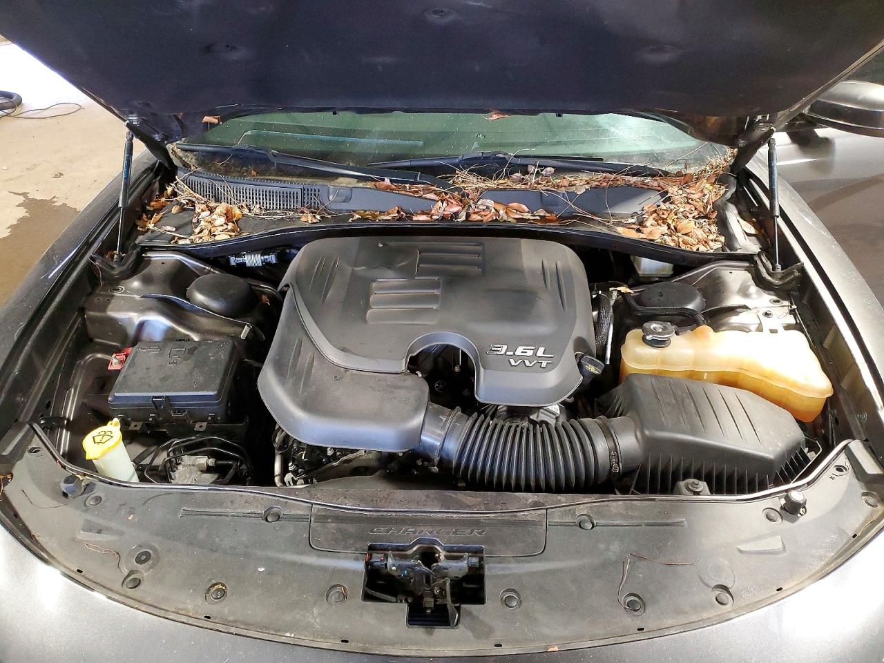 2020 DODGE CHARGER SXT photo 11