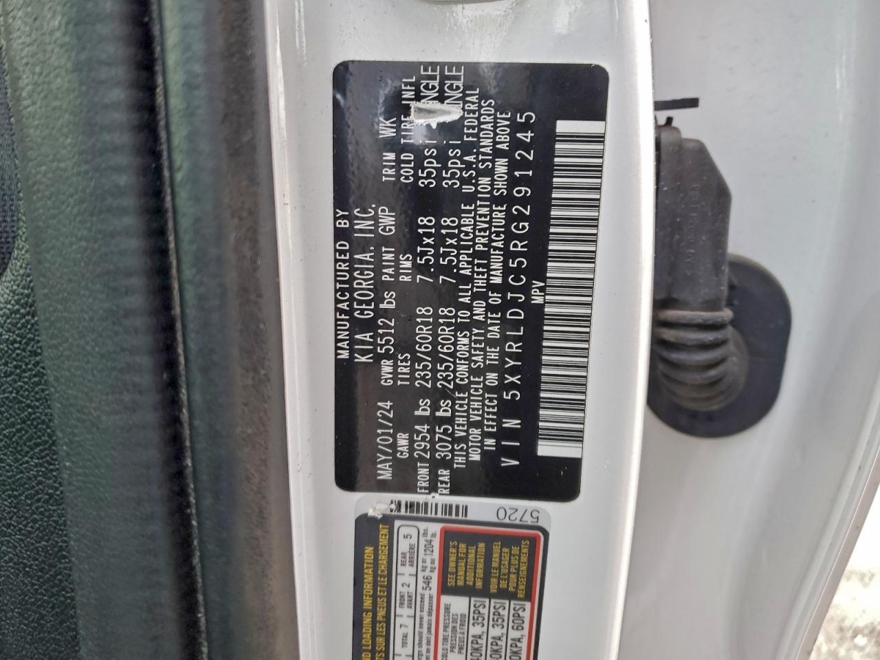 2024 KIA SORENTO S photo 13
