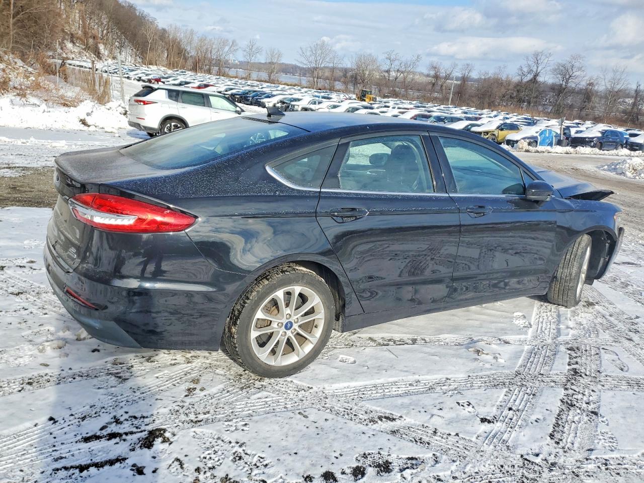 2020 FORD FUSION SE photo 3
