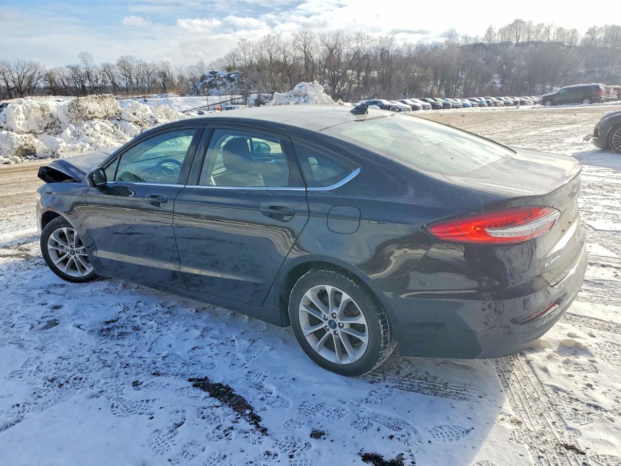 2020 FORD FUSION SE photo 2