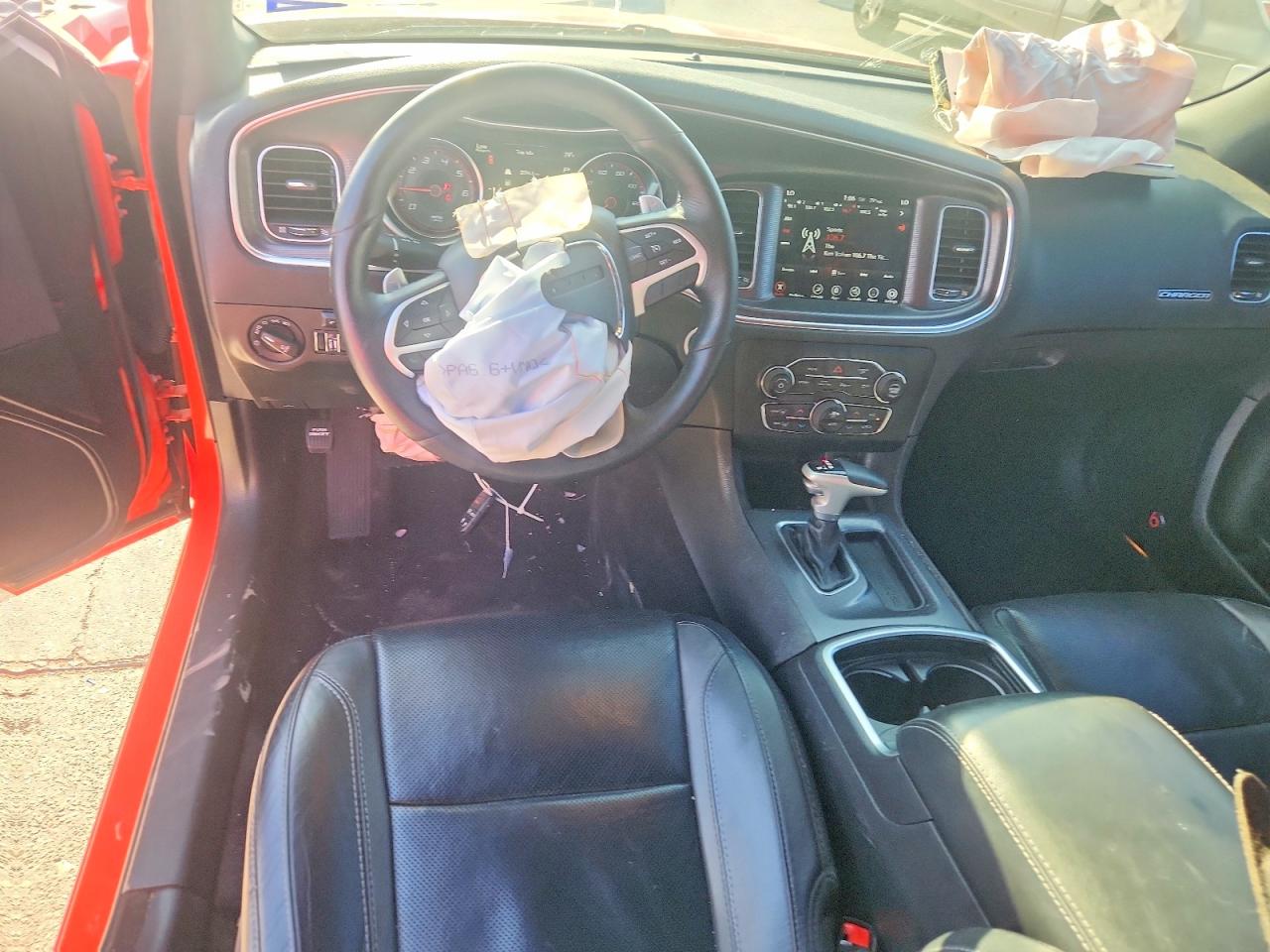 2017 DODGE CHARGER SXT photo 8