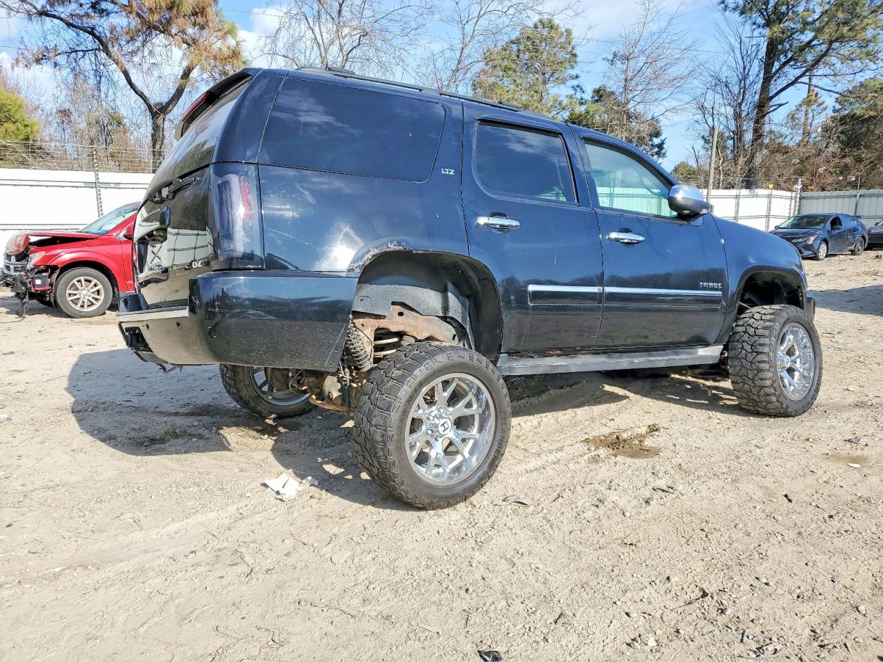 2011 CHEVROLET TAHOE K1500 LTZ photo 5