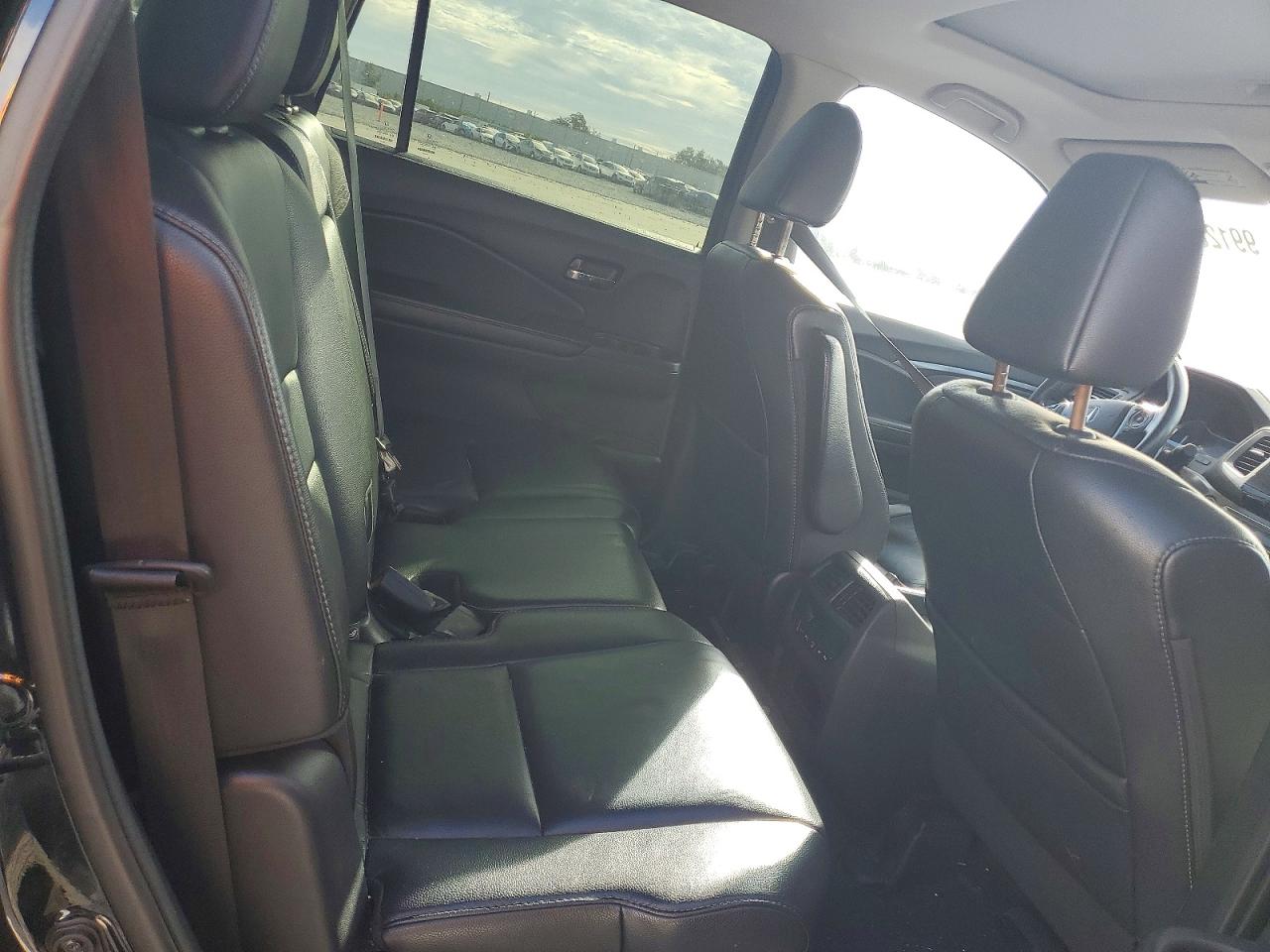2016 HONDA PILOT EXL photo 10