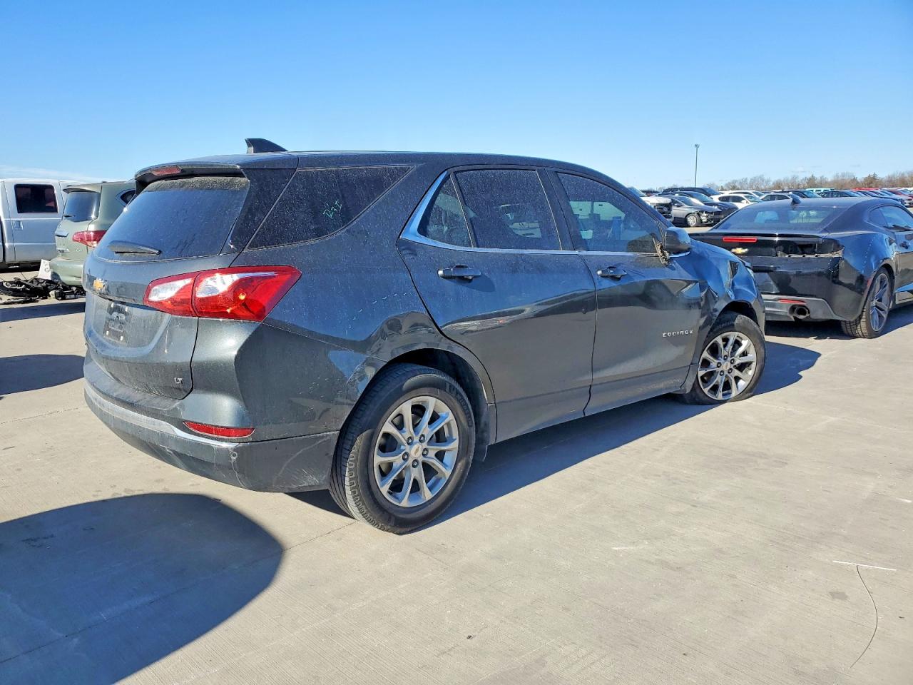 2021 CHEVROLET EQUINOX LT photo 3