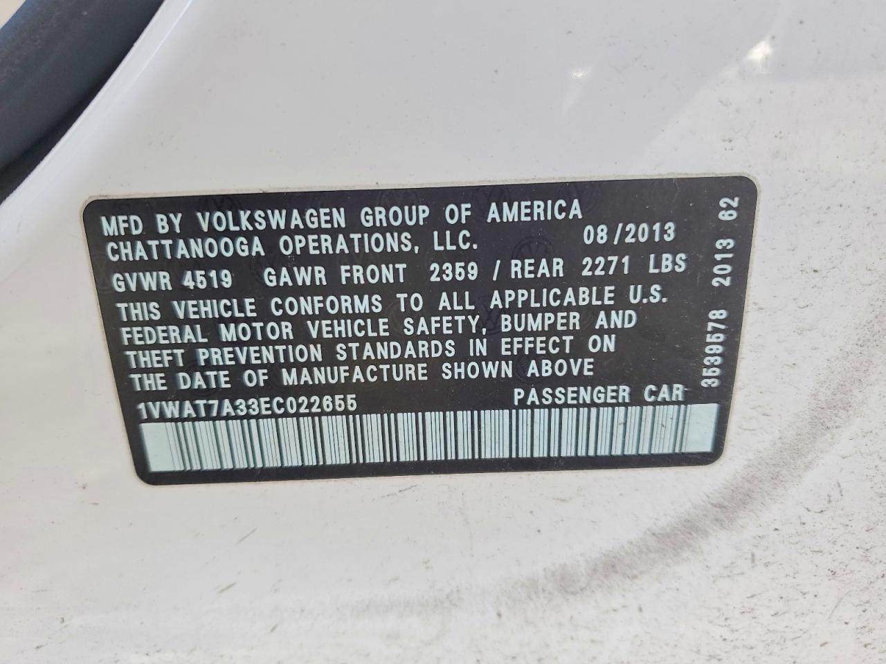 2014 VOLKSWAGEN PASSAT S photo 12