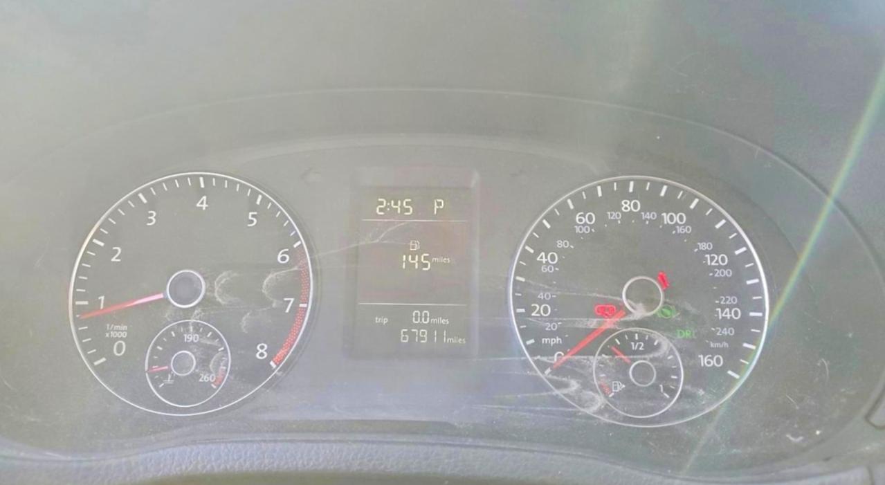 2014 VOLKSWAGEN PASSAT S photo 9