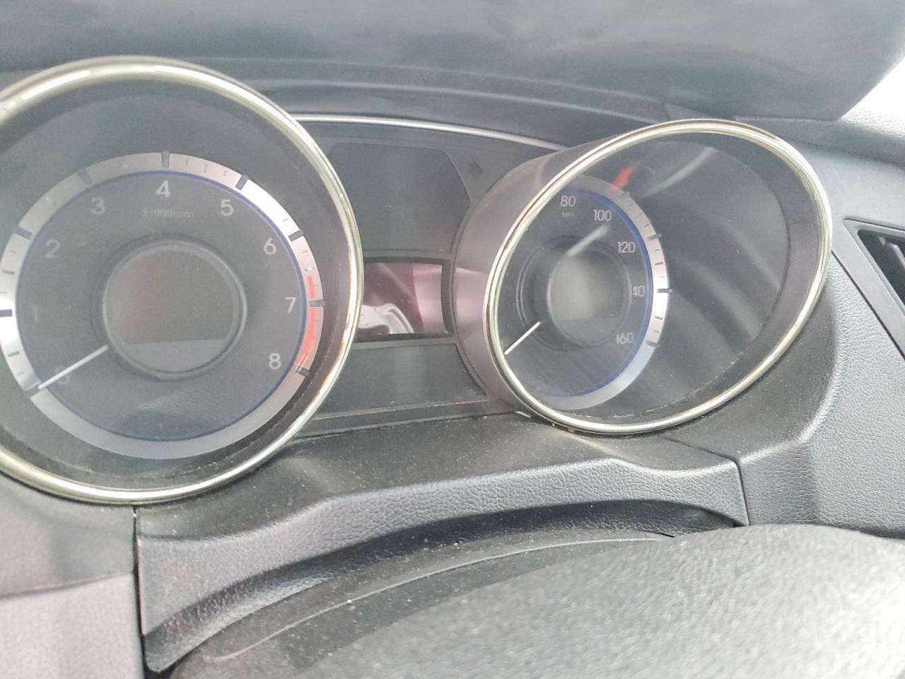 2011 HYUNDAI SONATA SE photo 9