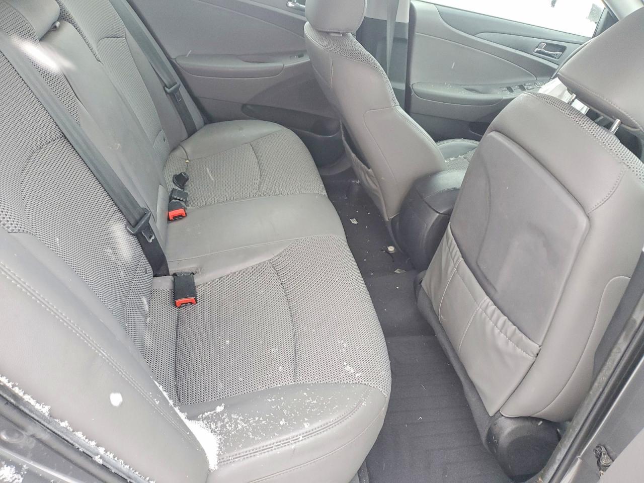 2011 HYUNDAI SONATA SE photo 10