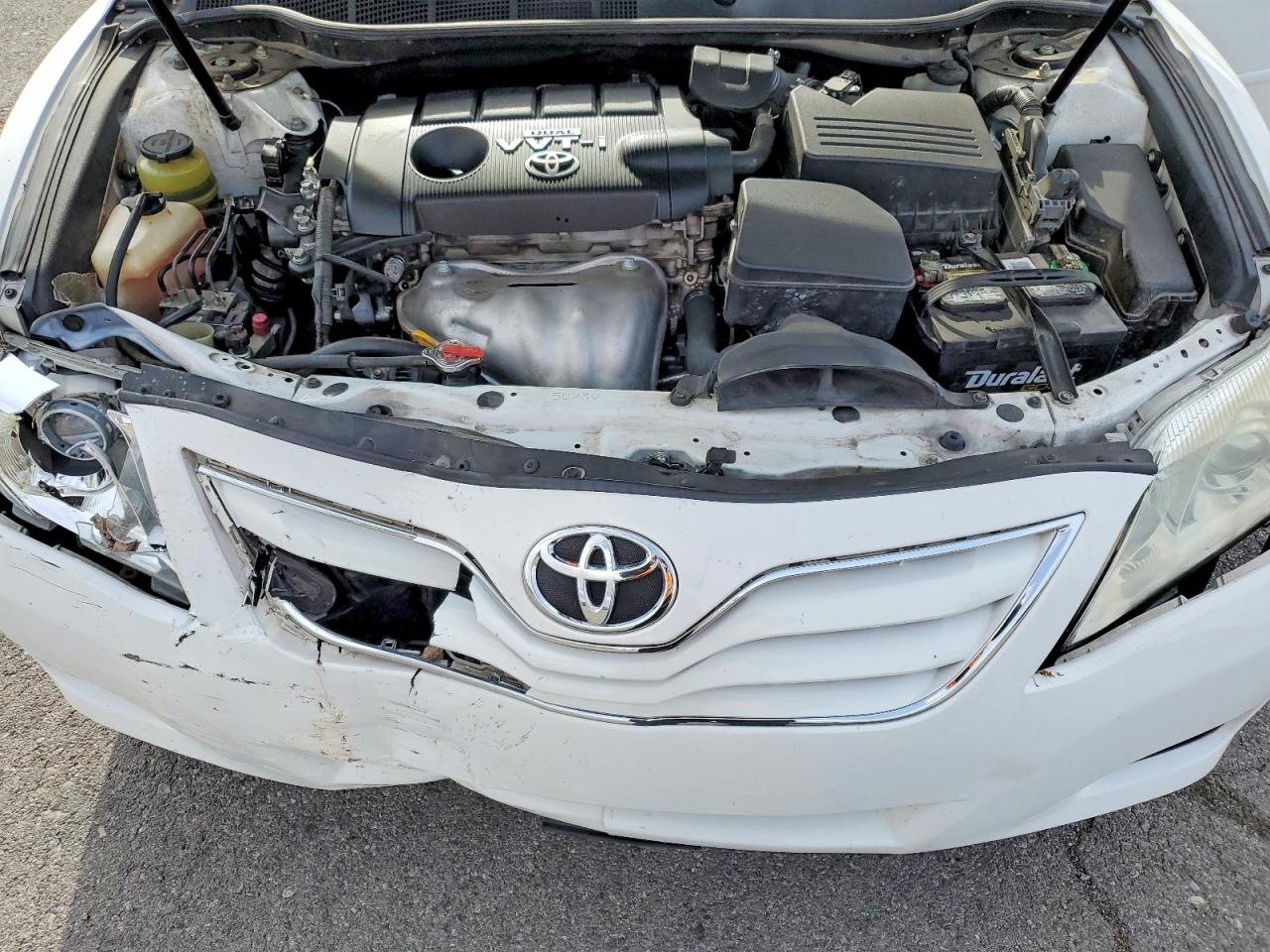 2010 TOYOTA CAMRY BASE photo 11
