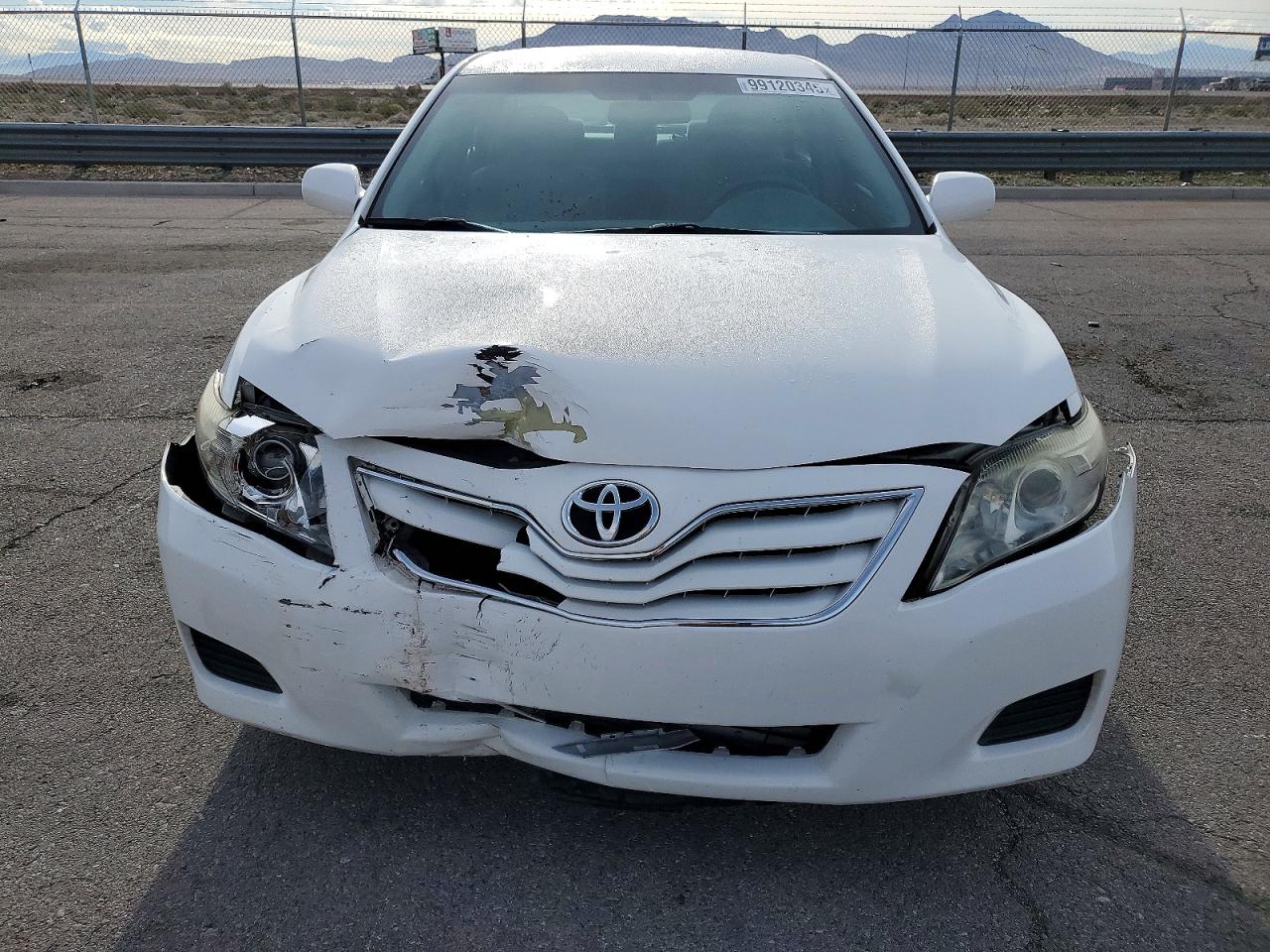 2010 TOYOTA CAMRY BASE photo 5