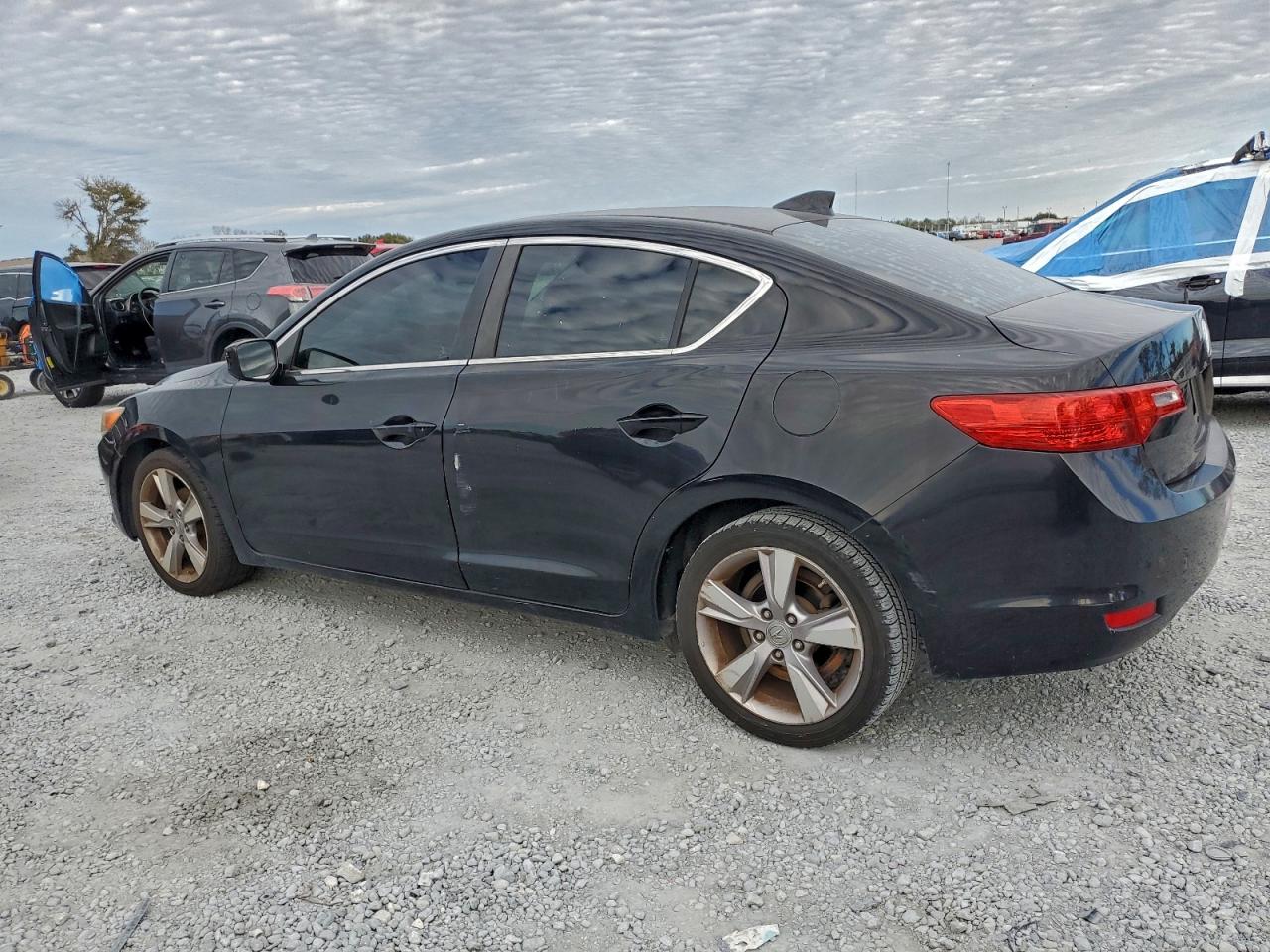 2014 ACURA ILX 20 photo 2